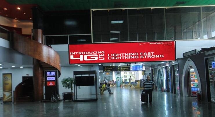 拉各斯機(jī)場(chǎng)廣告